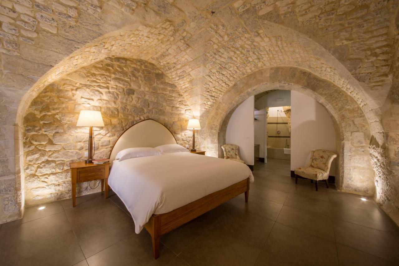 Baroni Giampiccolo Suite Ragusa Bagian luar foto