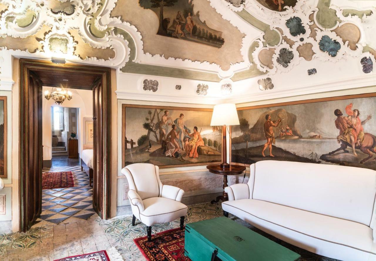 Baroni Giampiccolo Suite Ragusa Bagian luar foto