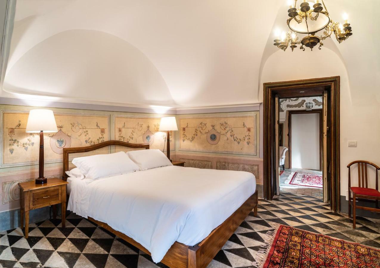 Baroni Giampiccolo Suite Ragusa Bagian luar foto